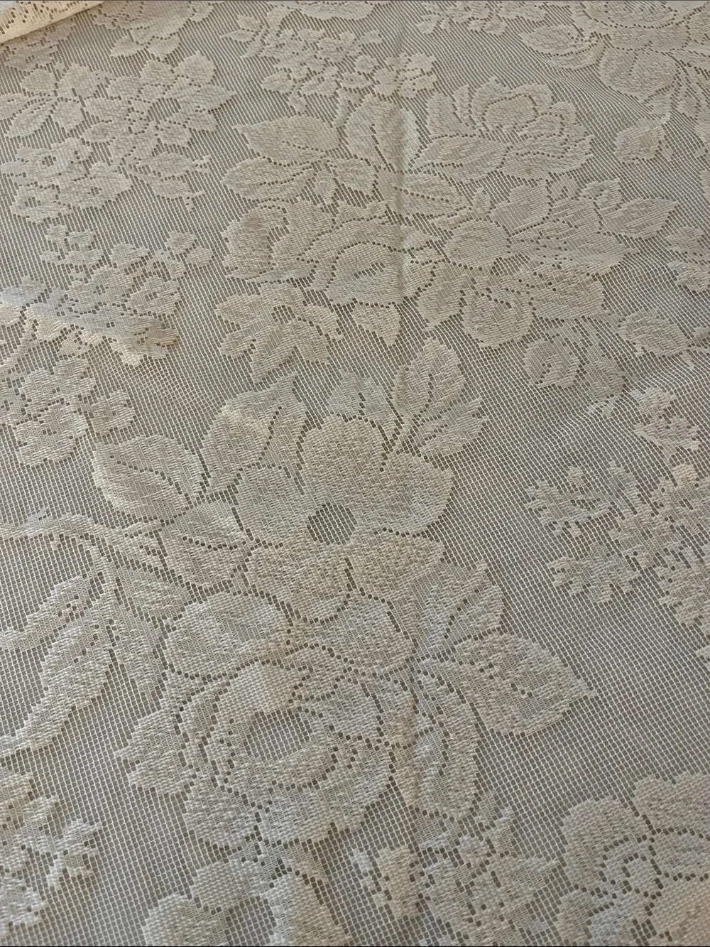 Vintage Woven Cream Tan Lace Oval Round Tablecloth Cotton Floral 88” x 83”